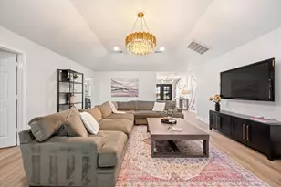 1706 Dunn St, Grapevine, TX 76051 - Photo 13