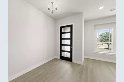 12723 Paddington Drive, Farmers Branch, TX 75234 - Photo 3