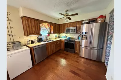 2721 Lucas Drive, Arlington, TX 76015 - Photo 11