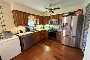 2721 Lucas Dr, Arlington, TX 76015 - Photo 11