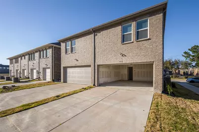 5232 Springlake Parkway, Haltom City, TX 76117 - Photo 15