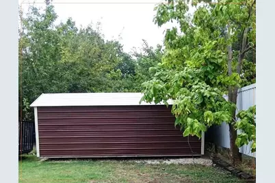 242 Cobb Avenue, Van Alstyne, TX 75495 - Photo 13