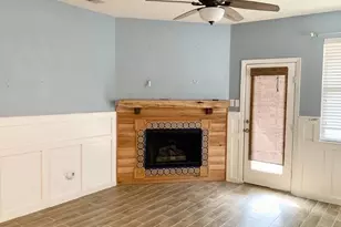 1928 Michelle Creek Dr, Little Elm, TX 75068 - Photo 7