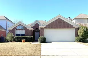 2208 Arbor Chase Cir, Arlington, TX 76011 - Photo 1