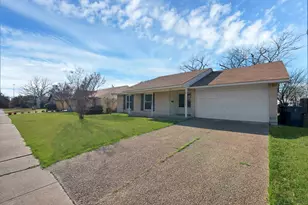 909 Ravencroft Dr, Garland, TX 75043 - Photo 5