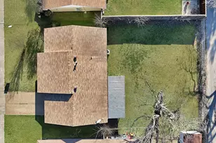 909 Ravencroft Dr, Garland, TX 75043 - Photo 9