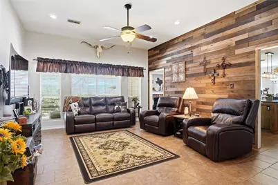 3610 Kings Court, Denton, TX 76209 - Photo 3