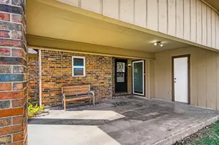 4621 Riverpark Dr, Fort Worth, TX 76137 - Photo 5