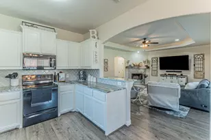 1424 Vine St, Weatherford, TX 76086 - Photo 7