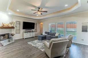 1424 Vine St, Weatherford, TX 76086 - Photo 5