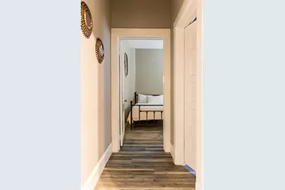 237 W Brooklyn Avenue, Dallas, TX 75208 - Photo 7