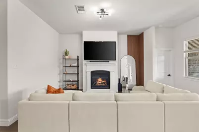 11216 Klondike Lane, Aubrey, TX 76227 - Photo 7