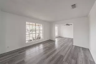 306 Country Club Dr, Joshua, TX 76058 - Photo 5