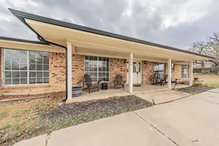 306 Country Club Dr, Joshua, TX 76058 - Photo 3