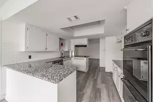 306 Country Club Dr, Joshua, TX 76058 - Photo 9