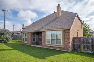 101 Forest Ln, Justin, TX 76247 - Photo 3