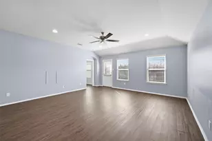 1011 Riverstone Trl, Princeton, TX 75407 - Photo 9