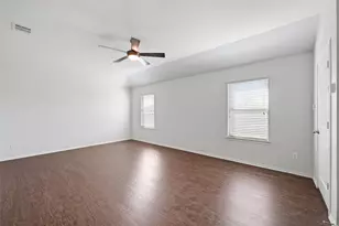 1011 Riverstone Trl, Princeton, TX 75407 - Photo 7