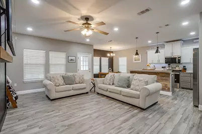 409 Titus Drive, Springtown, TX 76082 - Photo 5