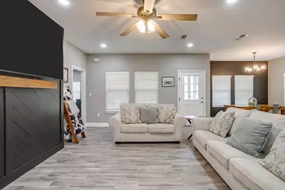 409 Titus Drive, Springtown, TX 76082 - Photo 9