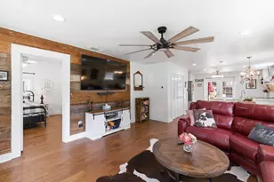 307 S Brazos St, Weatherford, TX 76086 - Photo 9