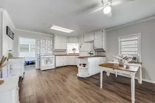 308 N Bois D Arc St, Savoy, TX 75479 - Photo 5