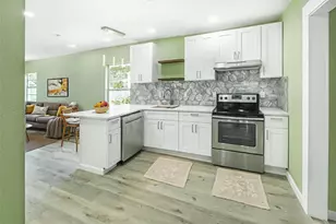 1506 Hickory St, Grand Prairie, TX 75050 - Photo 5