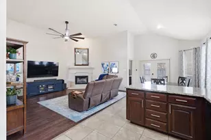 10861 Irish Glen Trail, Fort Worth, TX 76052 - Photo 15