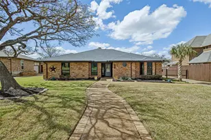 316 Inverness Dr, Trophy Club, TX 76262 - Photo 1