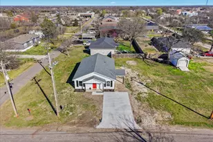 200 Gladys St, Lone Oak, TX 75453 - Photo 5