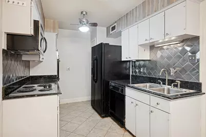 11312 Park Central Place #B, Dallas, TX 75230 - Photo 7