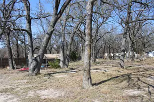 8085 Lakeview Dr, Quinlan, TX 75474 - Photo 13
