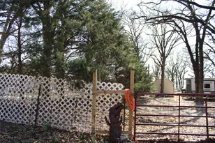 8085 Lakeview Dr, Quinlan, TX 75474 - Photo 9