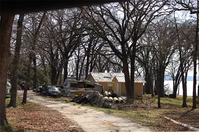 8085 Lakeview Drive, Quinlan, TX 75474 - Photo 11