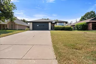 1314 Hyde Park Blvd, Cleburne, TX 76033 - Photo 29