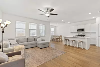 8308 Caracara Court, McKinney, TX 75071 - Photo 5