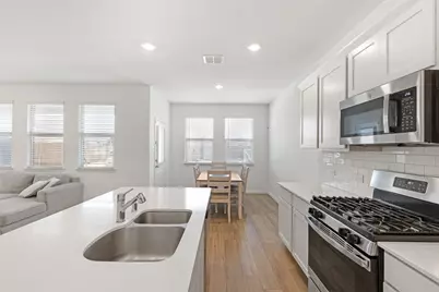 8308 Caracara Court, McKinney, TX 75071 - Photo 9