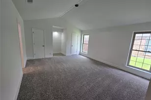 553 Doral Pl, Garland, TX 75043 - Photo 11