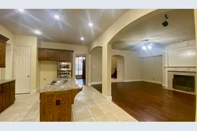 11563 Avondale Dr, Frisco, TX 75033 - Photo 9