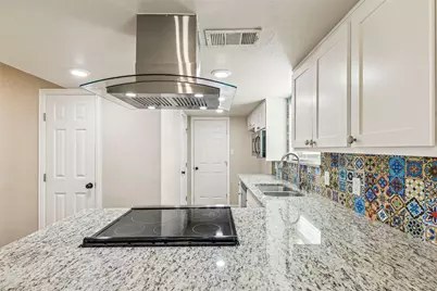 7005 Green Ridge Trail, North Richland Hills, TX 76182 - Photo 7