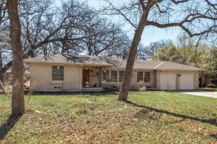 1610 Laurelwood Dr, Denton, TX 76209 - Photo 1