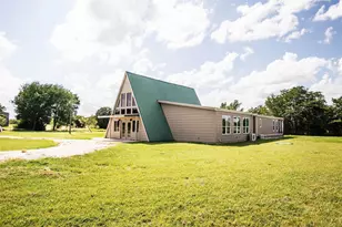 124 Greenhill Cir, Nocona, TX 76255 - Photo 3