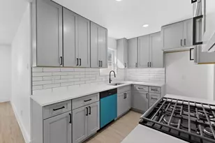 3318 Ridgefield St, Irving, TX 75062 - Photo 11