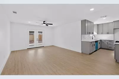 3318 Ridgefield Street, Irving, TX 75062 - Photo 7