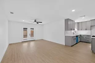 3318 Ridgefield St, Irving, TX 75062 - Photo 7