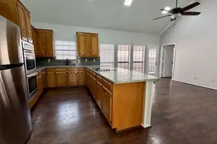 2830 Hickory Bend Dr, Garland, TX 75044 - Photo 3