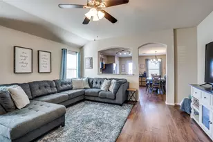 1606 Meadow Creek Dr, Princeton, TX 75407 - Photo 5