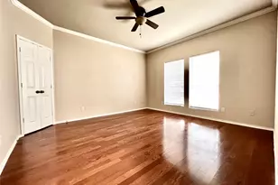 2639 Blackstone Dr, Grand Prairie, TX 75052 - Photo 17