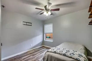 5005 Bradley Ln, Arlington, TX 76017 - Photo 17