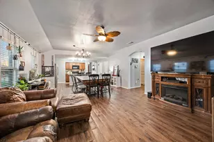 1401 Savannah Ridge Dr, Princeton, TX 75407 - Photo 3